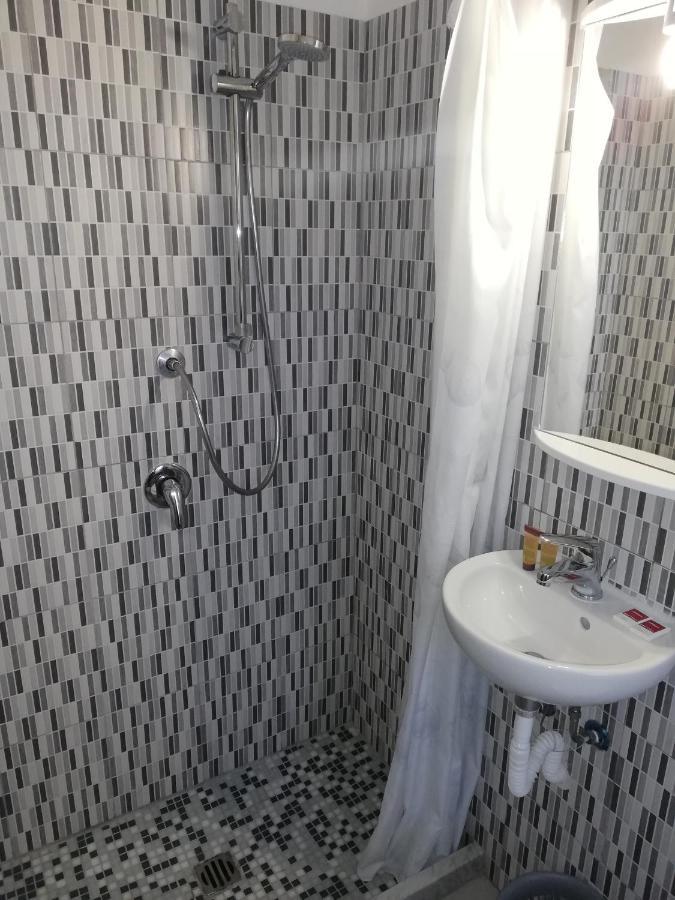 Hotel One Via Roma, 82 Altopascio Exteriör bild